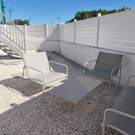 Terracotta, Neuf, Proche Royan&plages-calme&tt équipé